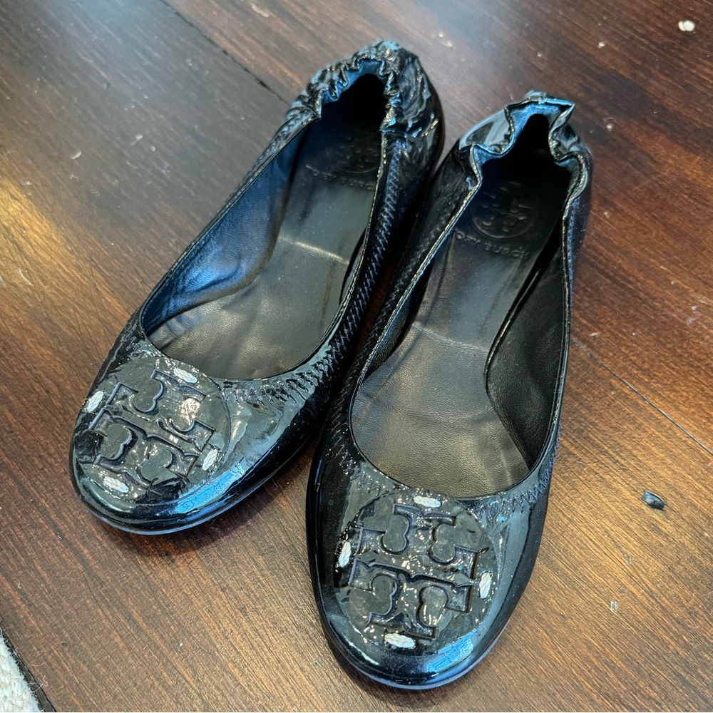 Worn only once Tory Burch patent flats